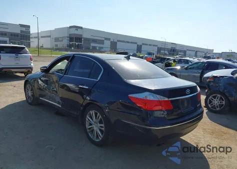 2009 Hyundai Genesis 4.6 z USA, uszkodzony, nr VIN KMHGC46F99U050633